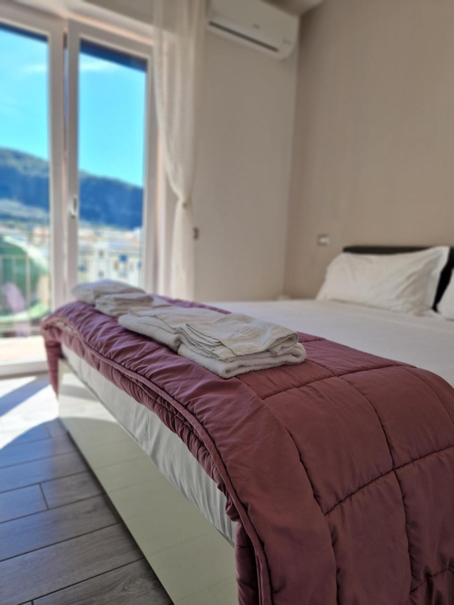 Casa Nelida, Sorrento Centre Apartment ภายนอก รูปภาพ